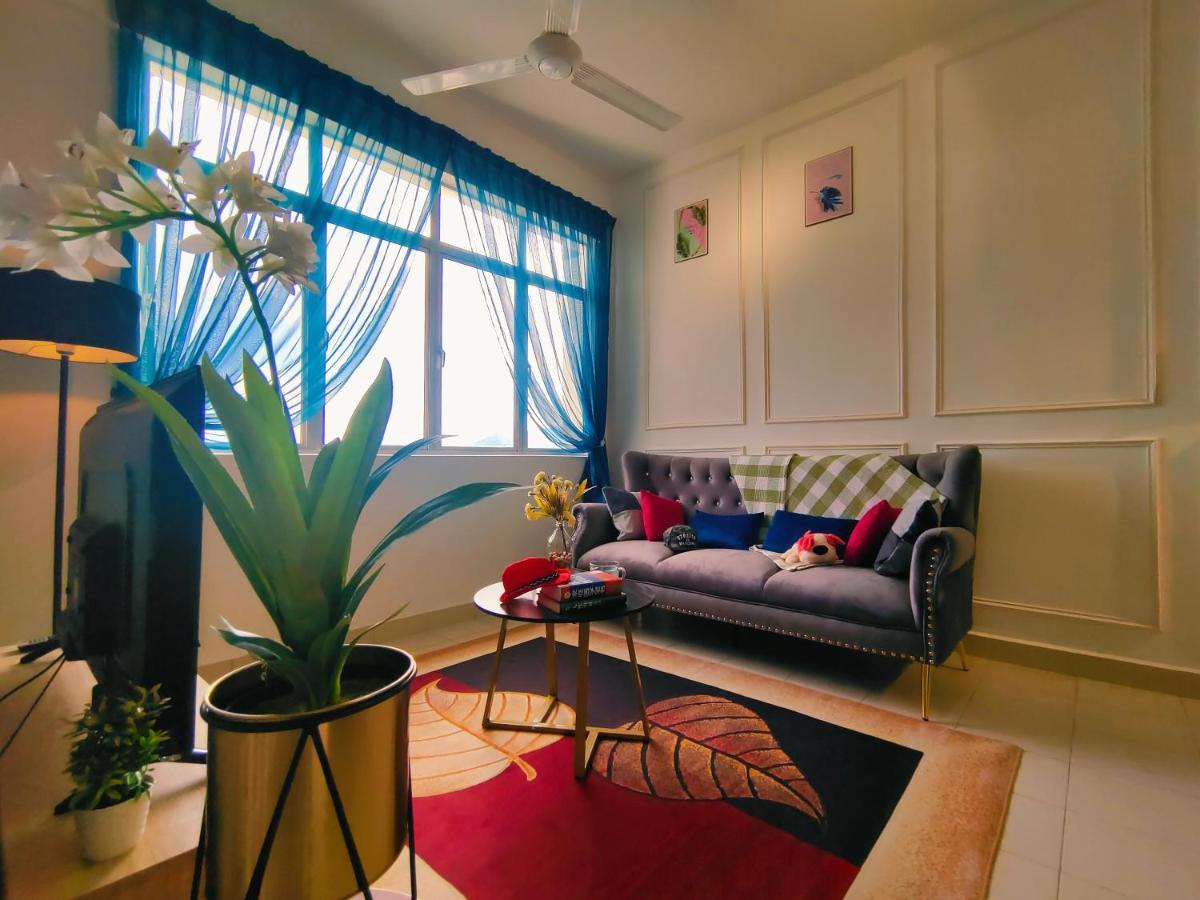 Desig Classic Falim By Irainbow Apartment